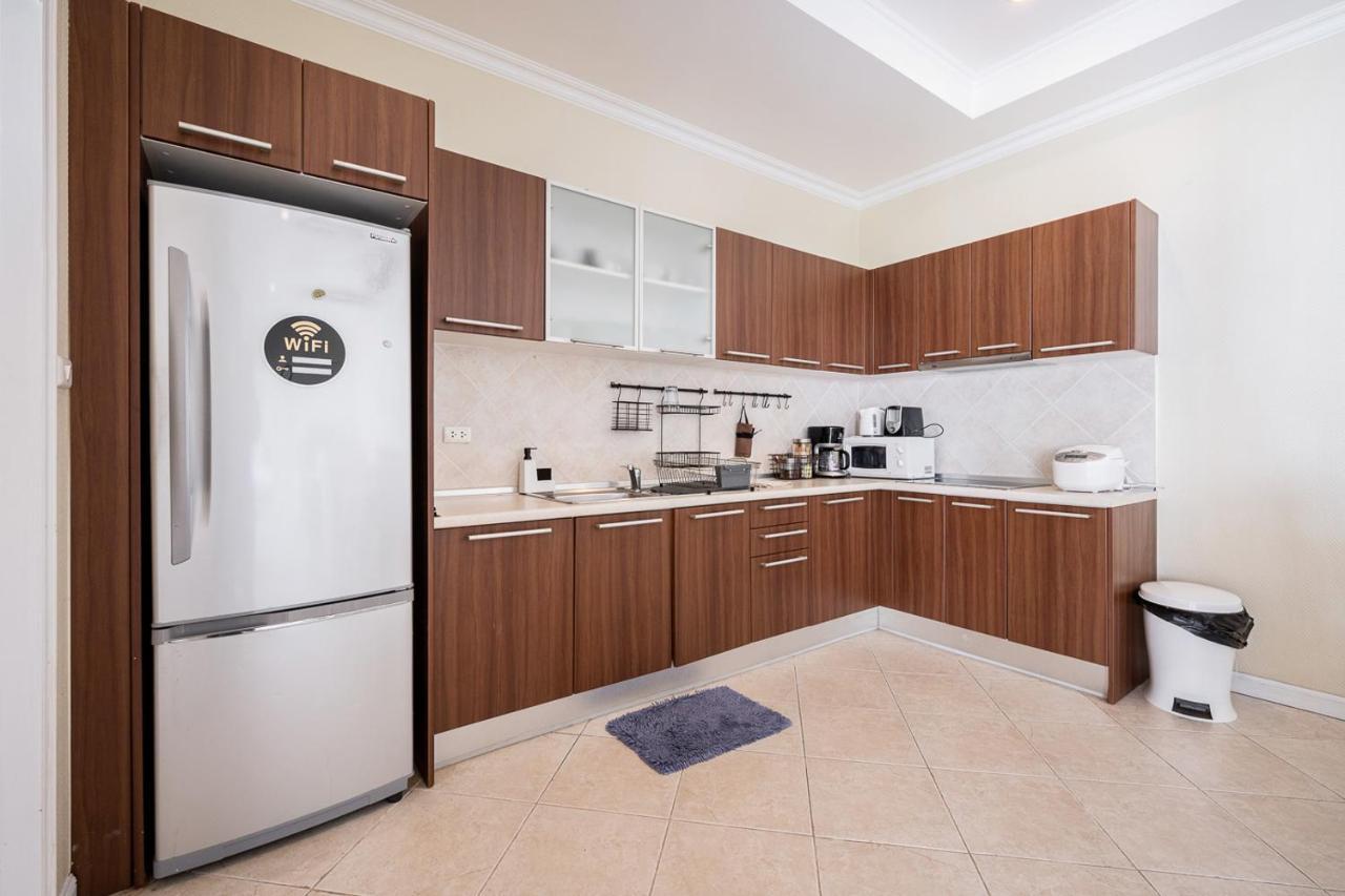 Majestic Residence Pool Villas 2 Bedrooms Private Beach Pattaya Ngoại thất bức ảnh