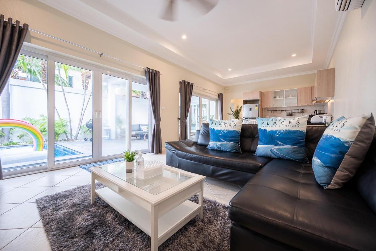 Majestic Residence Pool Villas 2 Bedrooms Private Beach Pattaya Ngoại thất bức ảnh